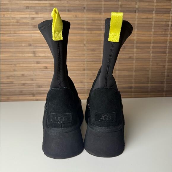 Ugg Classic Dipper Boot Black 9 - Picture 8 of 11